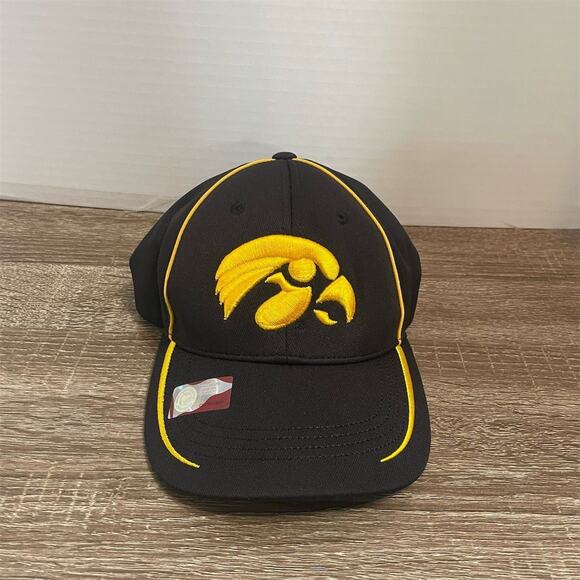 Iowa Hawkeyes Unisex Black Flex Fit Cap One Size Team Spirit - Picture 1 of 7